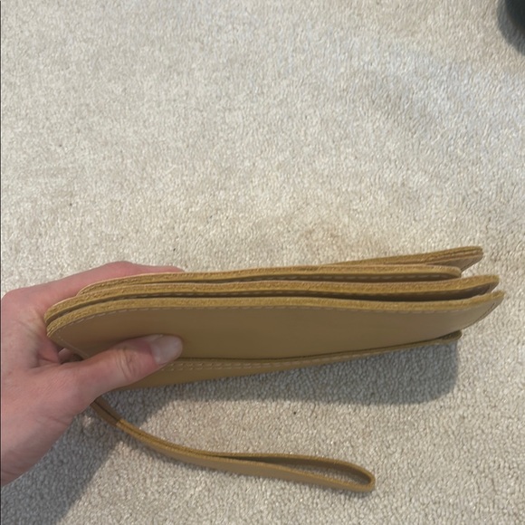 Portland Leather Lily Wristlet in Champagne - Picture 6 of 6